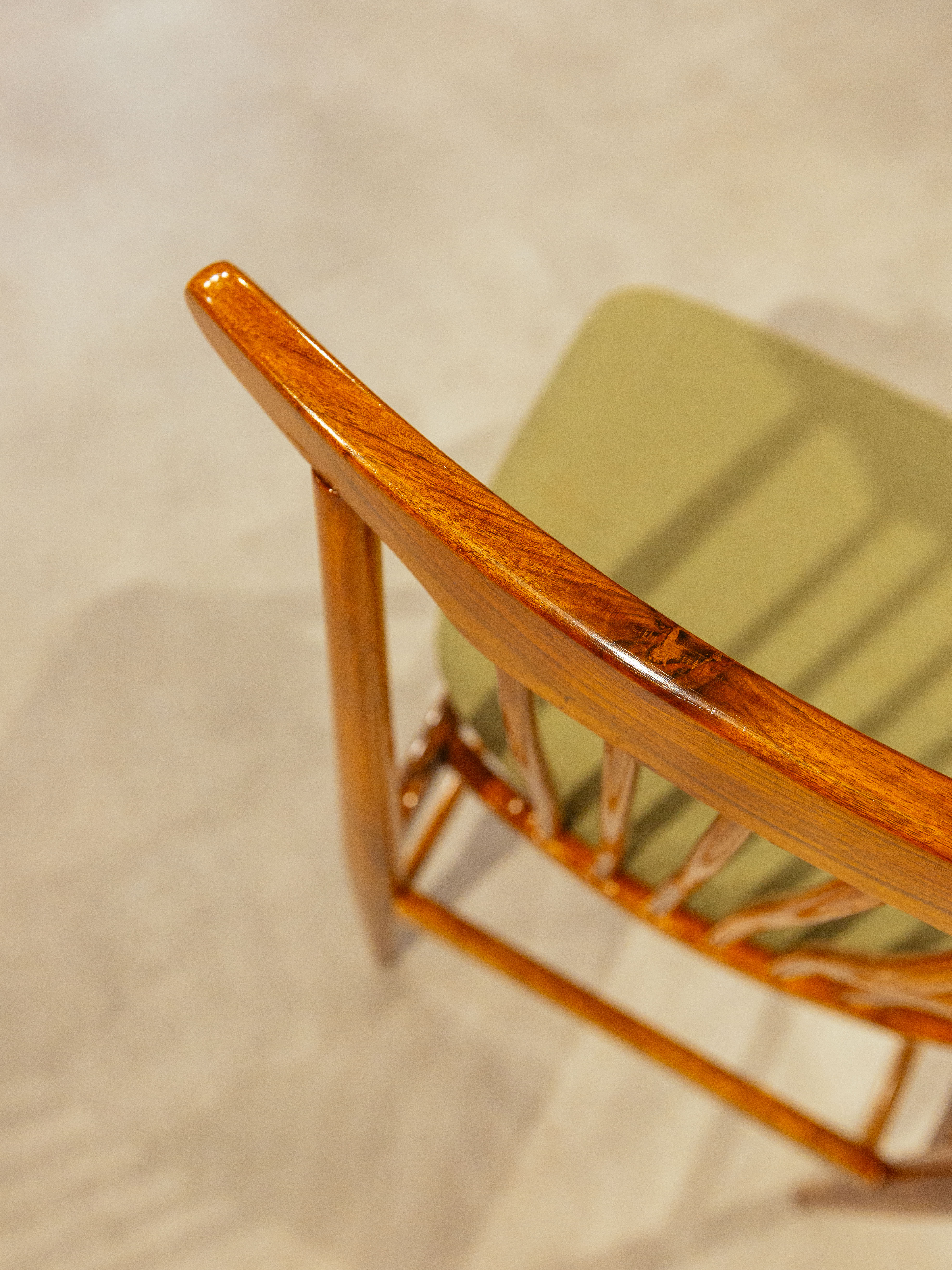 Spindle Back Dining Chairs (6 pieces)